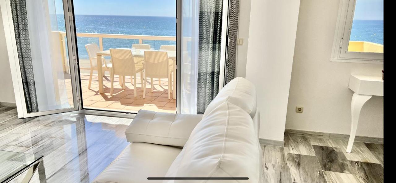 Beachfront Apartment In La Cala De Mijas Exterior photo
